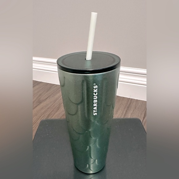 BNWT Starbucks Mermaid Scales Siren Tail Venti Stainless Steel Cold Cup - Picture 1 of 4